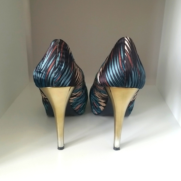 Nine West Open Toe Size 8.5 Heels - Picture 2 of 4